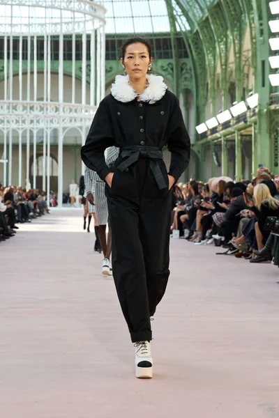 Look 5